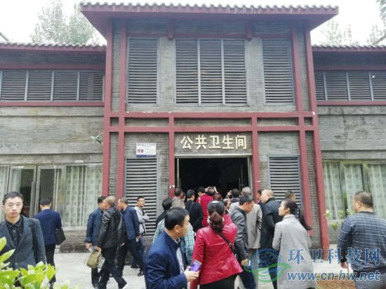 圖說：公共廁所外景。鐘欣攝